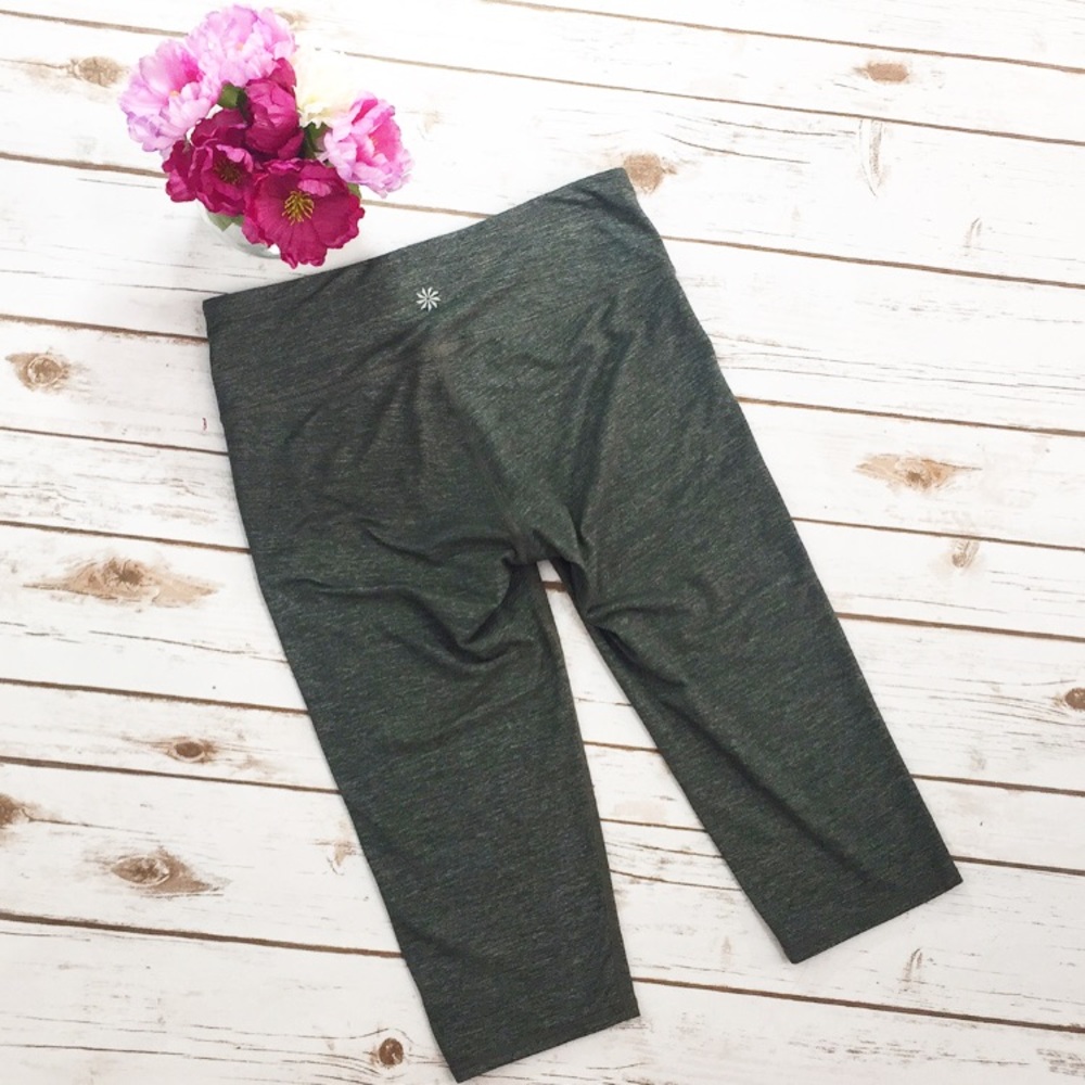 Athleta workout crop leggings - Picture 3 of 8